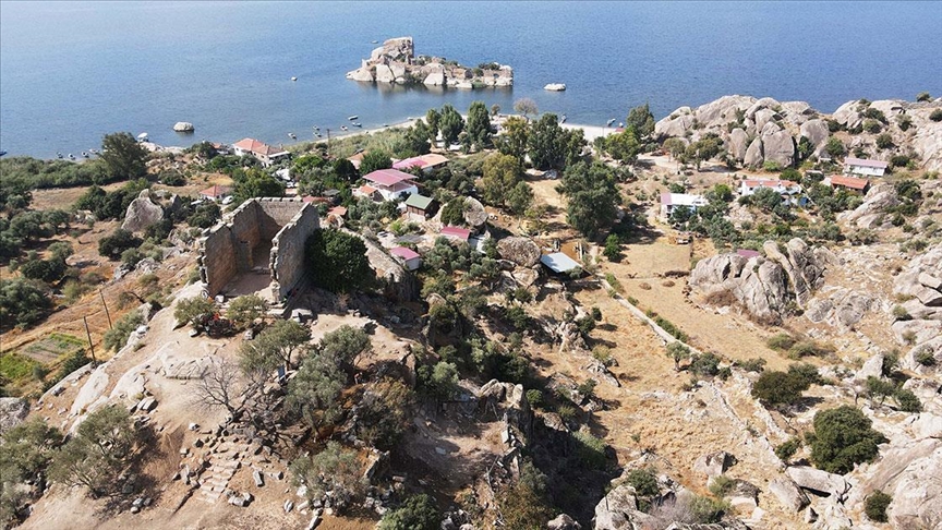 Herakleia Antik Kenti'ndeki kazılar Athena Tapınağı'nda sürdürülüyor
