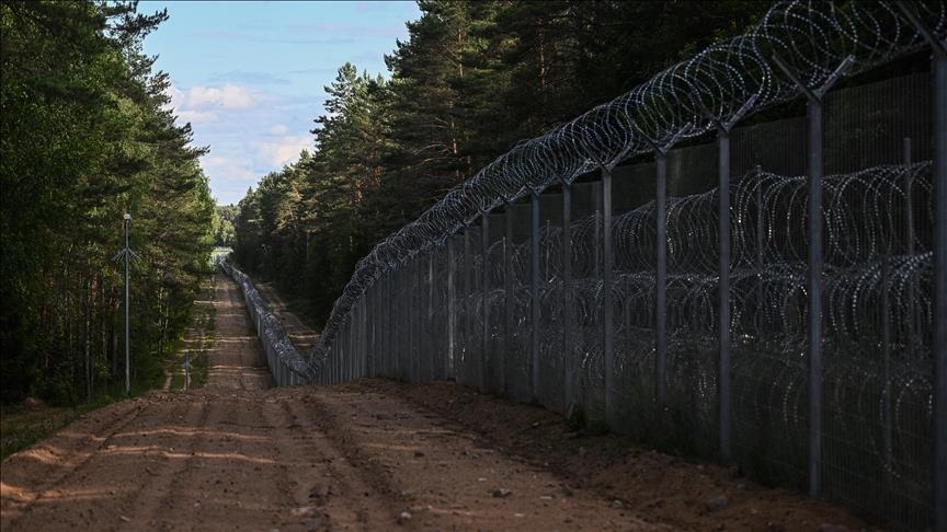 Polska zwiększa liczebność wojsk na granicy z Białorusią