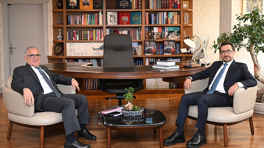 Dominik Cumhuriyeti'nin Ankara Büyükelçisi Lora, Anadolu Ajansı'nı ziyaret etti