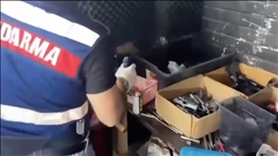٩٢٨ کەس بە گومانی قاچاغچییەتی چەک و هەڵگرتنی لە تورکیا دەستگیر کران
