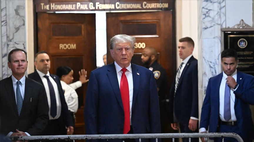 Trump'a, New York'ta süren "dolandırıcılık davası" hakkında "sınırlı konuşmama" emri