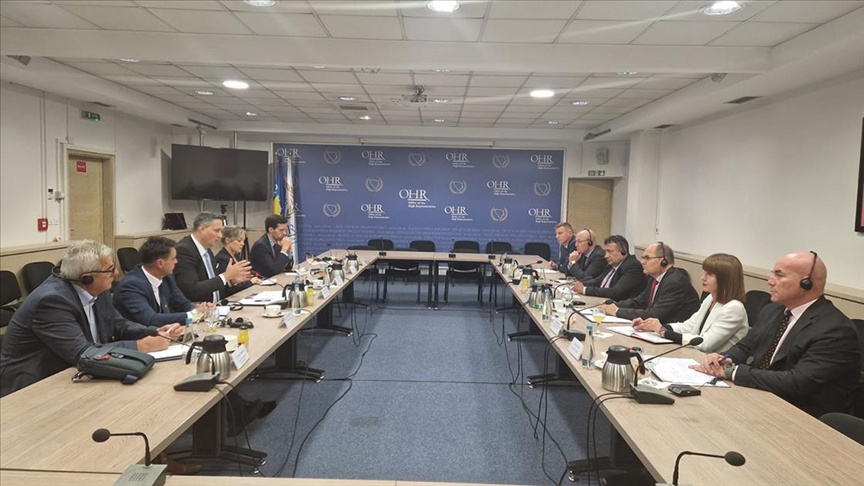 Bećirović razgovarao sa Schmidtom: BiH je jedini titular državne imovine