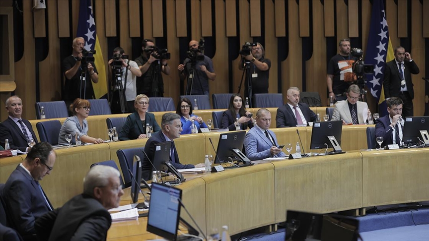 Zbog nedostatka entitetske većine iz RS-a Dom naroda PSBiH nije podržao izmjene ni jednog prijedloga zakona