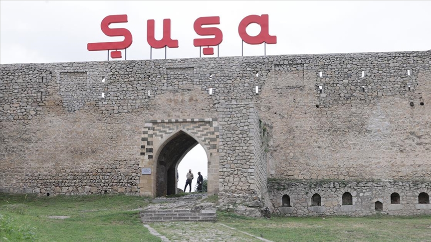 Azerbaycan'ın geçen yıl özgürleştirdiği Şuşa, Ekonomik İşbirliği Teşkilatı'nın 2026 "Turizm Başkenti" oldu