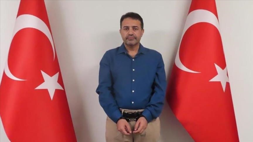 Турецкие спецслужбы доставили в страну беглого террориста FETÖ 