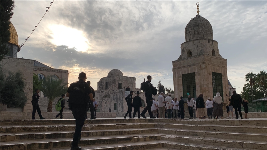 Hundreds of Israeli settlers storm Al-Aqsa complex on 5th day of Sukkot holiday