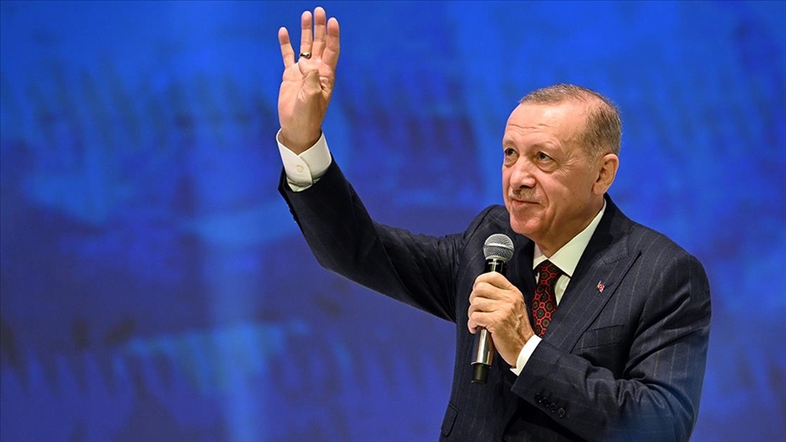 Erdogan ponovo izabran na čelo Stranke pravde i razvoja