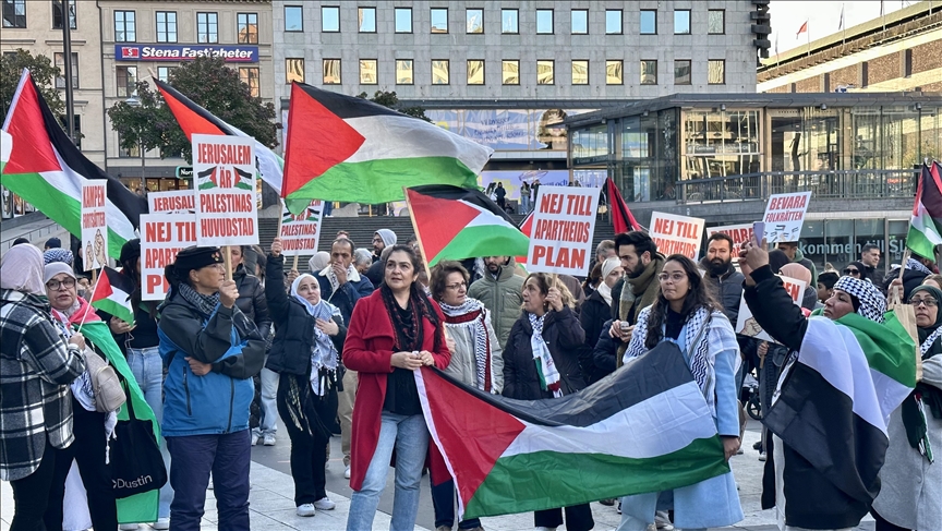 Pro-Palestinian demonstrators hold rally in Stockholm