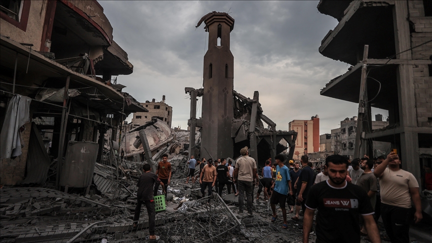 Israeli army strikes over 500 targets in overnight raids on Gaza