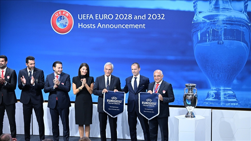 L'UEFA attribue l'organisation du Championnat d'Europe de football 2032 au  partenariat Türkiye-Italie