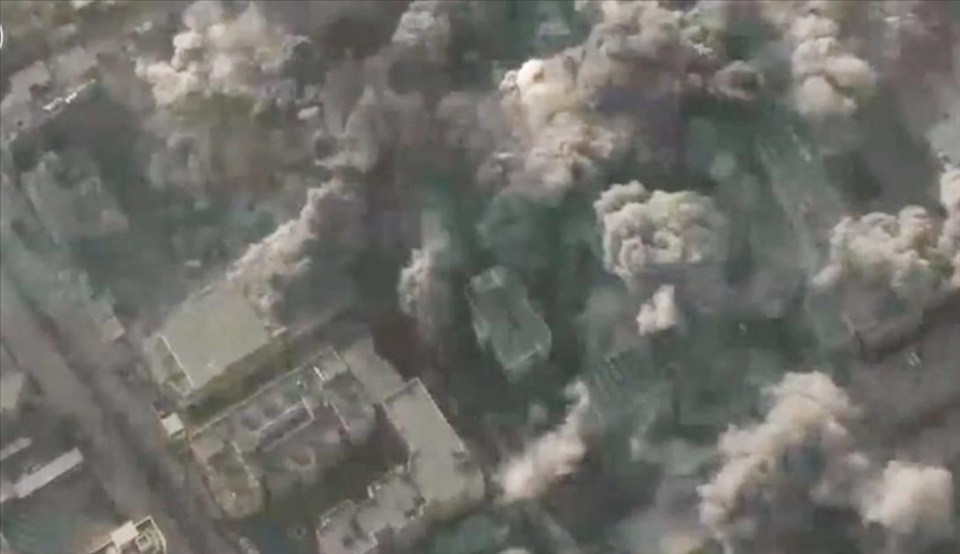 L'armée israélienne bombarde l'Université islamique de Gaza
