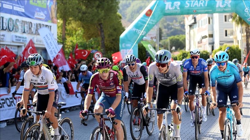 На юго-западе Турции стартовал очередной этап 58-го Президентского велотура 