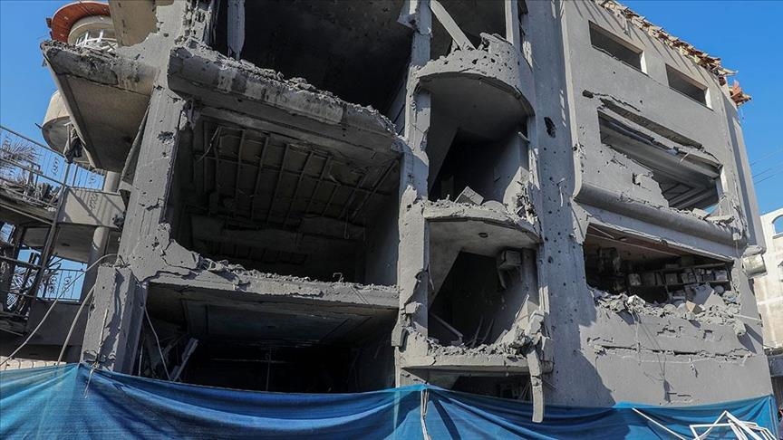 غزة.. مقتل 11 فردا من عائلة واحدة بقصف إسرائيلي 