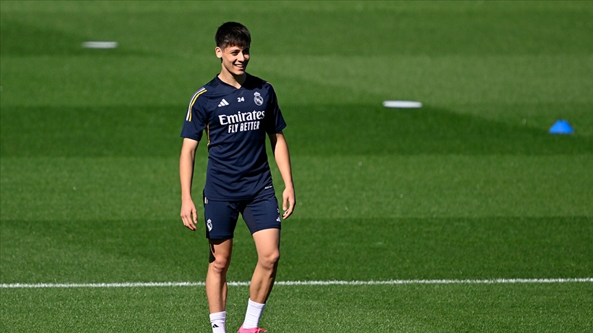 Milli futbolcu Arda Güler, "Golden Boy" için son 25 aday arasında yer aldı