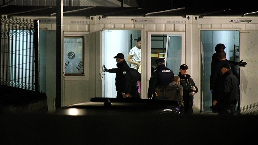 Bihać: Policija izvršila pretres u migrantskom kampu Lipa
