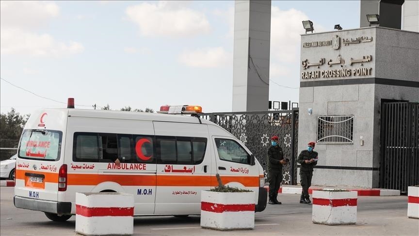 الهلال الأحمر المصري للأناضول: 3 مستشفيات جاهزة لاستقبال مصابي غزة