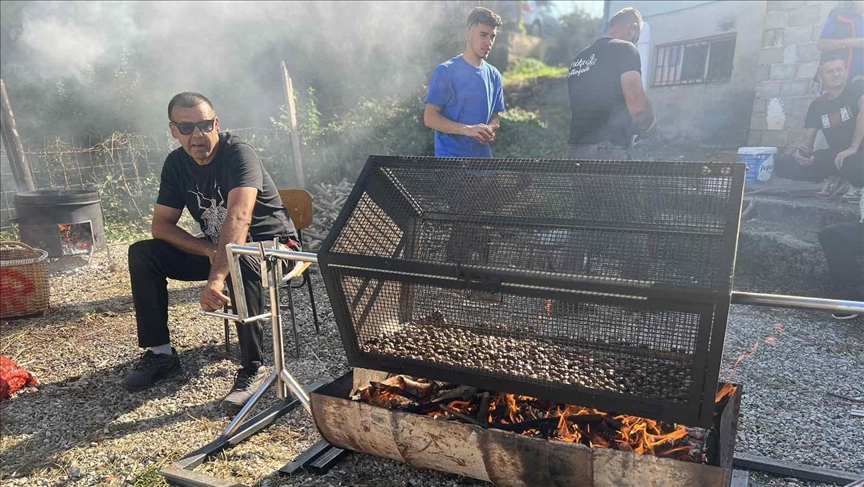 Tradicija Cazinske krajine: Održana tradicionalna Kestenijada u Pećigradu