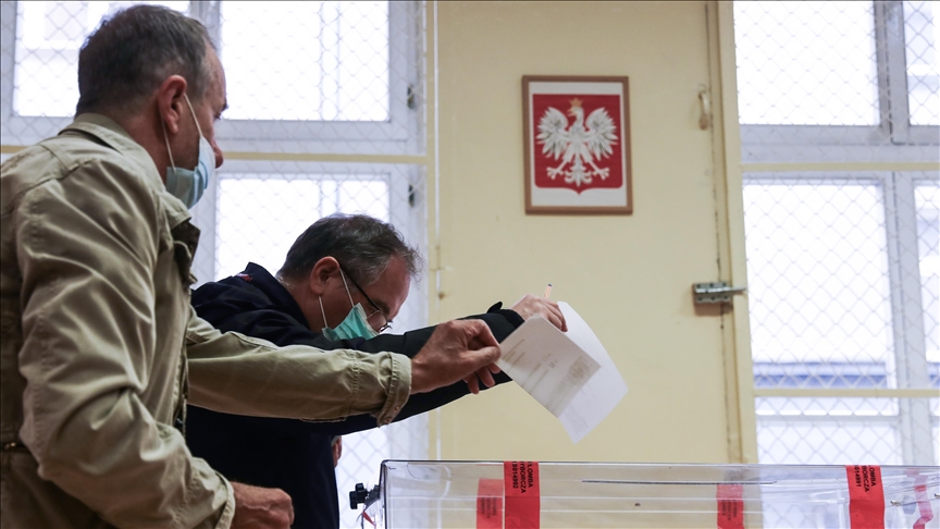 Poland readies Sunday for general elections, referendum