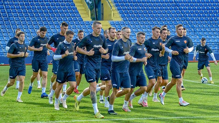 Fudbaleri Crne Gore trenirali uoči meča protiv Srbije: Očekujemo tešku utakmicu, ali i pozitivan rezultat