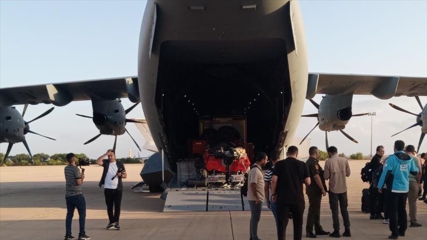 Türkiye sends 850 tons of humanitarian aid to flood-hit Libya
