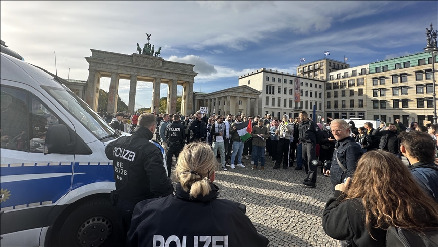 Berlin'de Filistinlilerle dayanışma gösterisine izin verilmedi