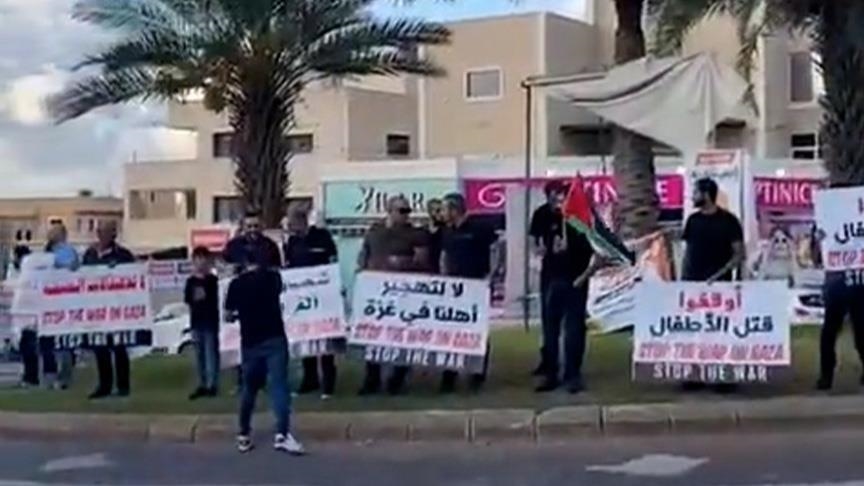 Des dizaines de Palestiniens de 48 manifestent contre la guerre à Gaza