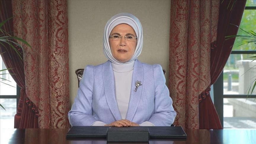 ‘Kites should soar over Gaza, not bombs!’: Türkiye's first lady