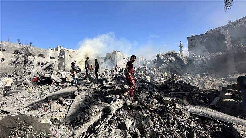Shutdown to condemn Gaza hospital massacre paralyzes life in West Bank