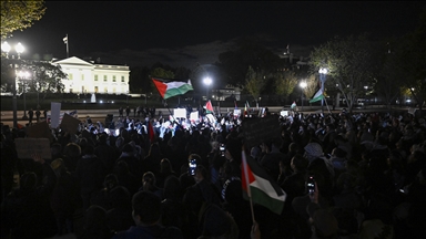 Hundreds rally outside White House in protest against Israeli attacks on Gaza