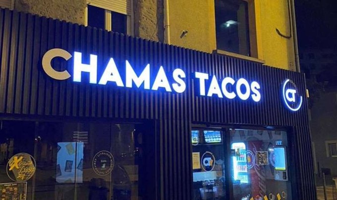 Во Франции из за одной буквы закрыли ресторан «Chamas Taccos»