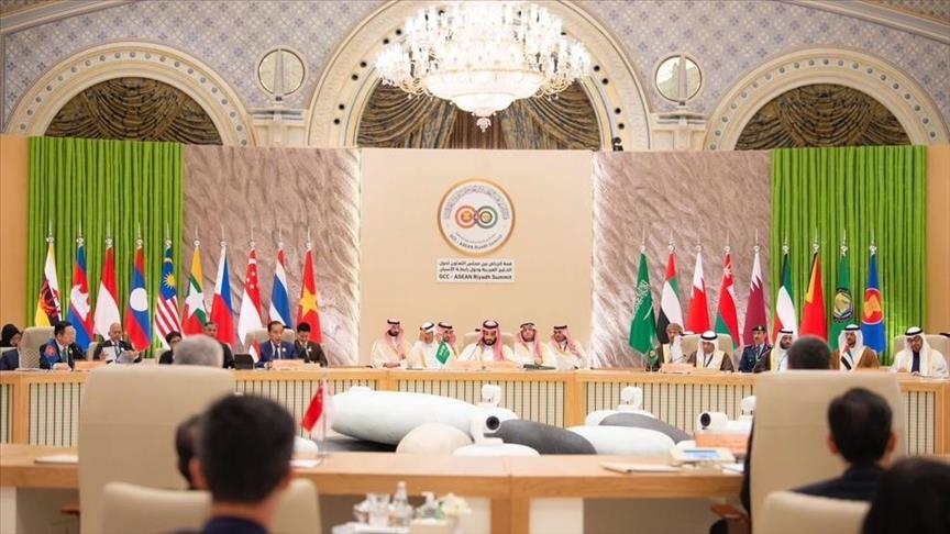 Bin Salman: Nous sommes attristés par ce qui se passe à Gaza et les opérations militaires doivent cesser