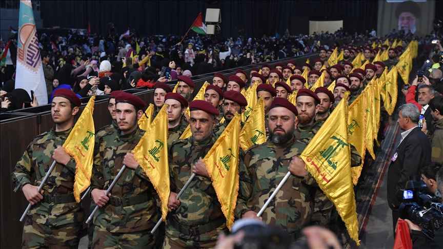 El ministro de Defensa israelí: Hezbolá ha decidido participar en la lucha contra Israel