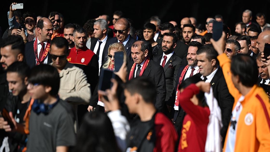 Dursun Özbek'ten şampiyonluk, Erden Timur'dan Fenerbahçe yorumu