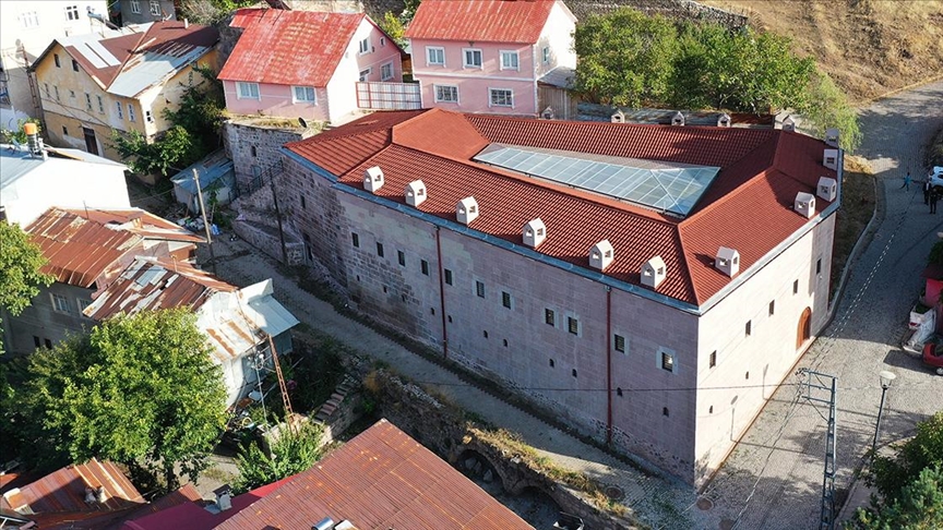 Şebinkarahisar'da restore edilen Taşhan ve arastalar turizme değer katacak