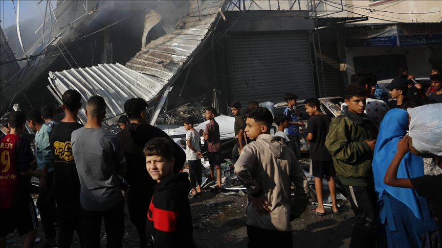 10 Palestinians killed as Israeli warplanes strike bakery in Gaza