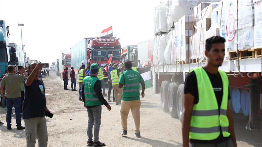 12 more humanitarian aid trucks enter Gaza through Rafah crossing