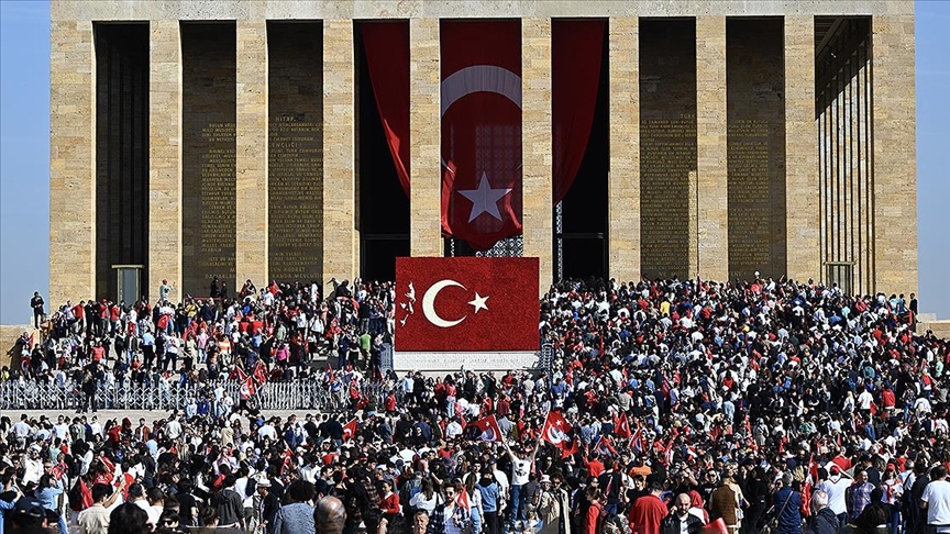 Cumhuriyet'in 100. yılı coşkuyla kutlandı