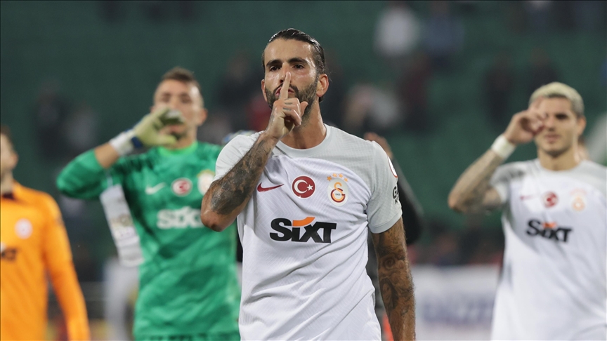 Galatasaray narrowly win at Caykur Rizespor to lead Türkiye's Trendyol Super Lig