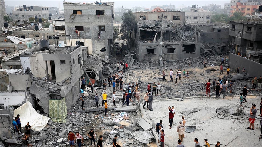 İsrail'in, Gazze'nin farklı bölgelerine düzenlediği saldırılarda 130'u aşkın kişi öldü