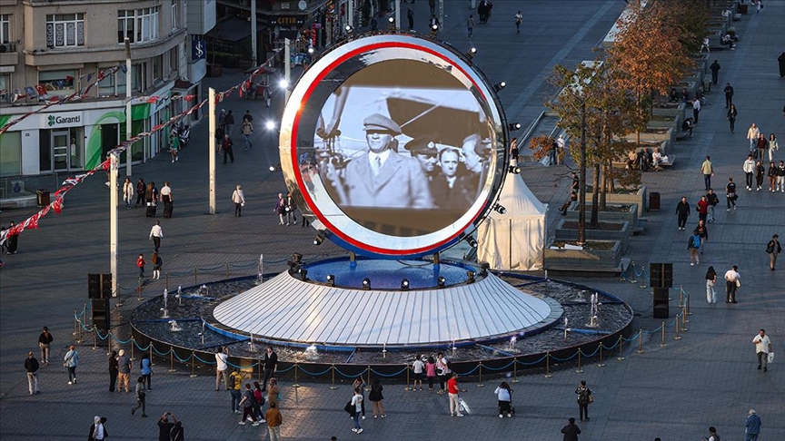 Cumhurbaşkanlığı İletişim Başkanlığının İstanbul'daki Cumhuriyet'in 100. yılı etkinlikleri sürüyor
