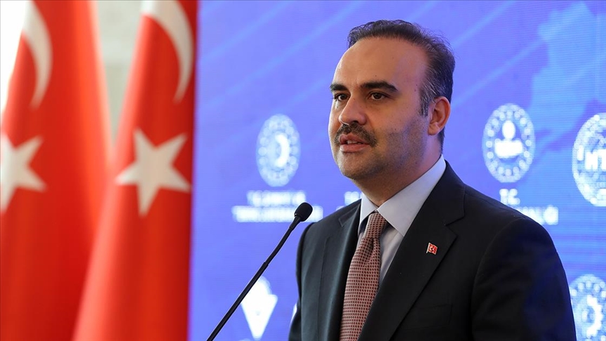 Bakan Kacır: Deprem ülkemizin bir gerçeği, engellememiz mümkün olmasa da yarattığı yıkımı en aza indirebiliriz
