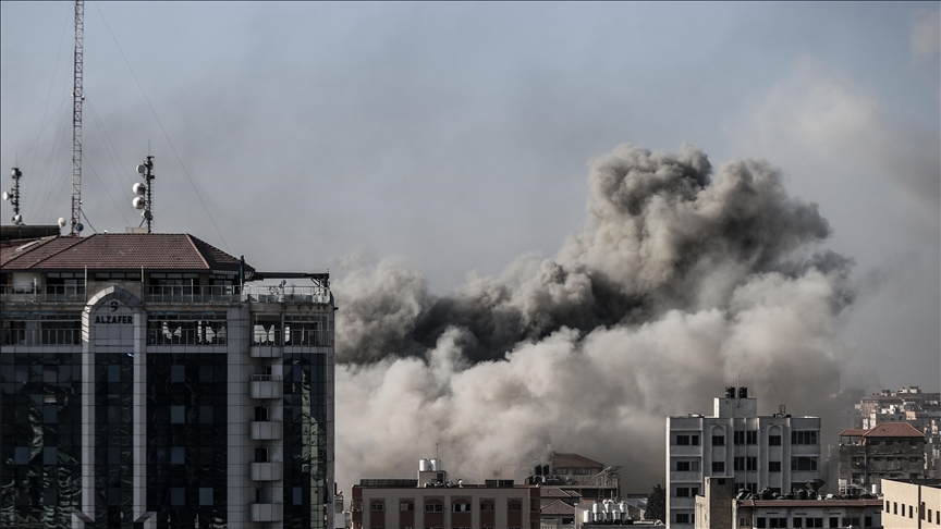 Défense civile palestinienne : Israël commet un "génocide" dans le quartier de Tel el-Hawa à Gaza