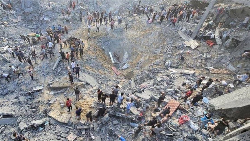 داخلية غزة: 400 بين شهيد وجريح بقصف إسرائيلي لحي سكني بمخيم جباليا 