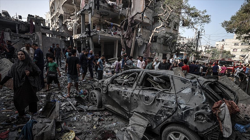 İsrail'in Gazze'ye saldırılarında 3 bin 648'i çocuk 8 bin 796 kişi öldü
