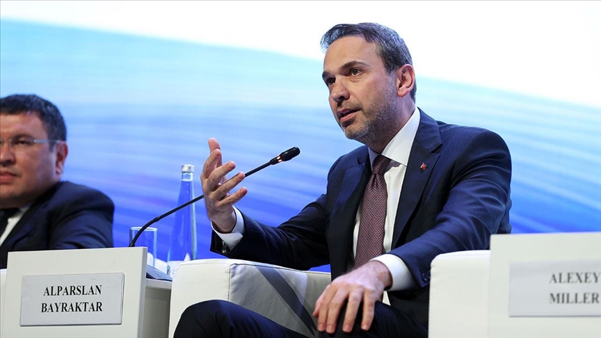 Bakan Bayraktar: Türkiye'de enerji merkezini ortaklarımızla beraber 2024'te oluşturabileceğimizi düşünüyorum