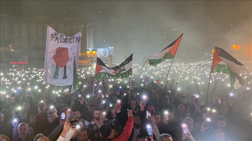 Thousands of Muslims in Serbia hold rally in solidarity with Palestine