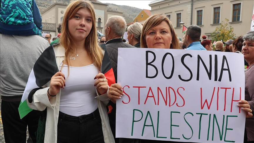 Serbie : des milliers de Bosniaques manifestent en soutien à Gaza
