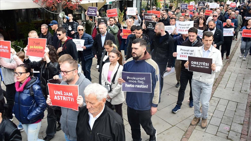 Prishtinë, protestohet në shtatëvjetorin e vdekjes së ish-aktivistit të Vetëvendosjes, Astrit Dehari