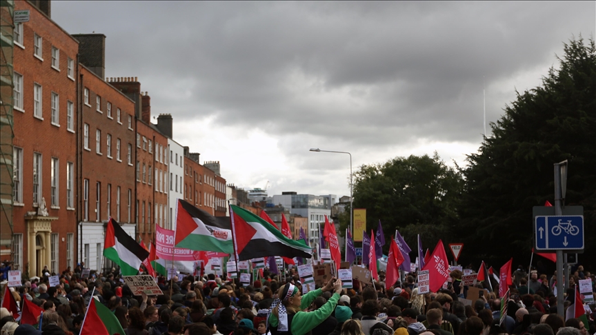 Manifestação pró-Palestina em Dublin. Foto: AA
