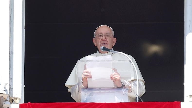 Папа Римский Франциск вновь призвал к прекращению огня в Газе